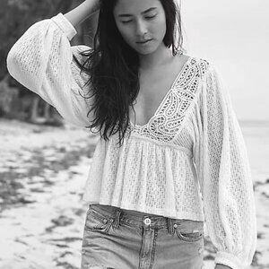 FREE PEOPLE Sweater Lace Trim V-Neck Knit Crop sz L